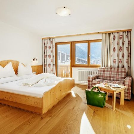 Hotel Jaegerhof Zams Kültér fotó