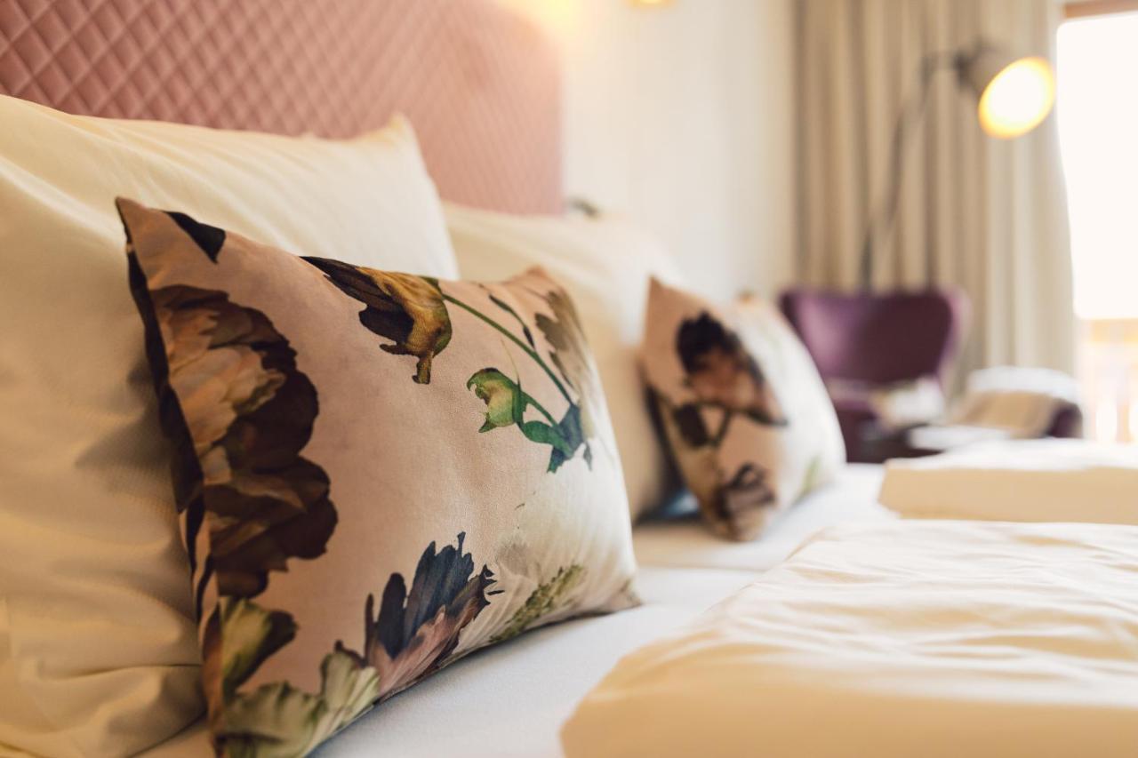 Hotel Jaegerhof Zams Kültér fotó
