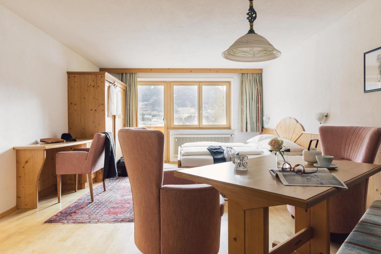Hotel Jaegerhof Zams Kültér fotó