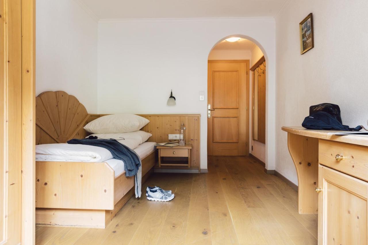 Hotel Jaegerhof Zams Kültér fotó