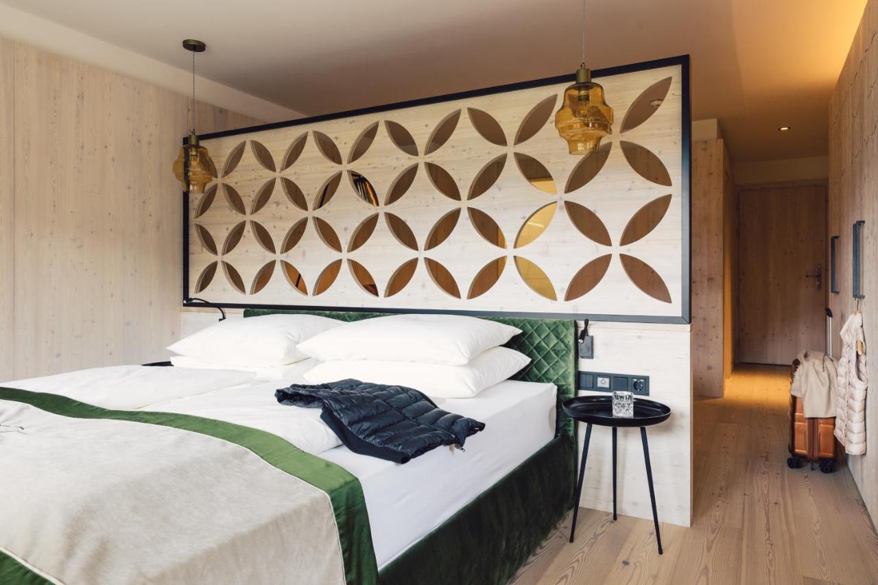 Hotel Jaegerhof Zams Kültér fotó