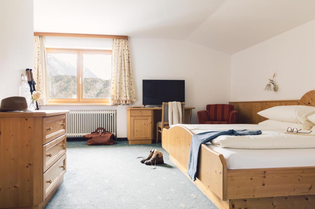 Hotel Jaegerhof Zams Kültér fotó