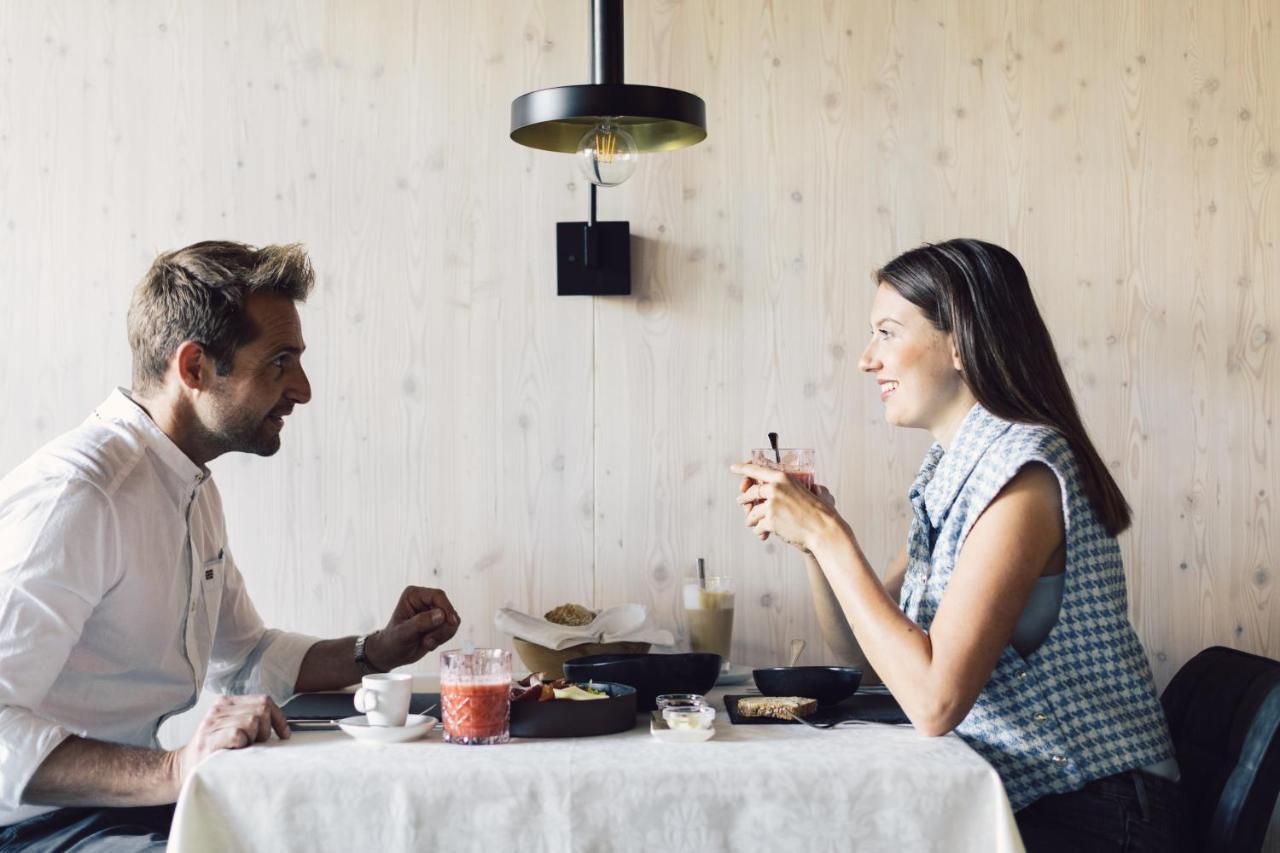 Hotel Jaegerhof Zams Kültér fotó
