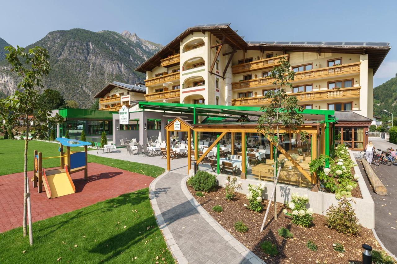 Hotel Jaegerhof Zams Kültér fotó