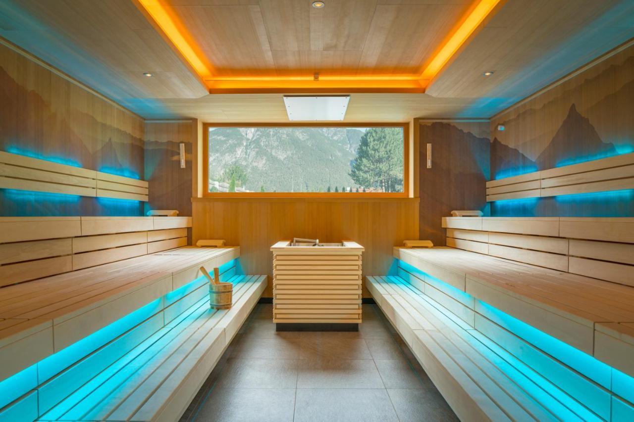 Hotel Jaegerhof Zams Kültér fotó